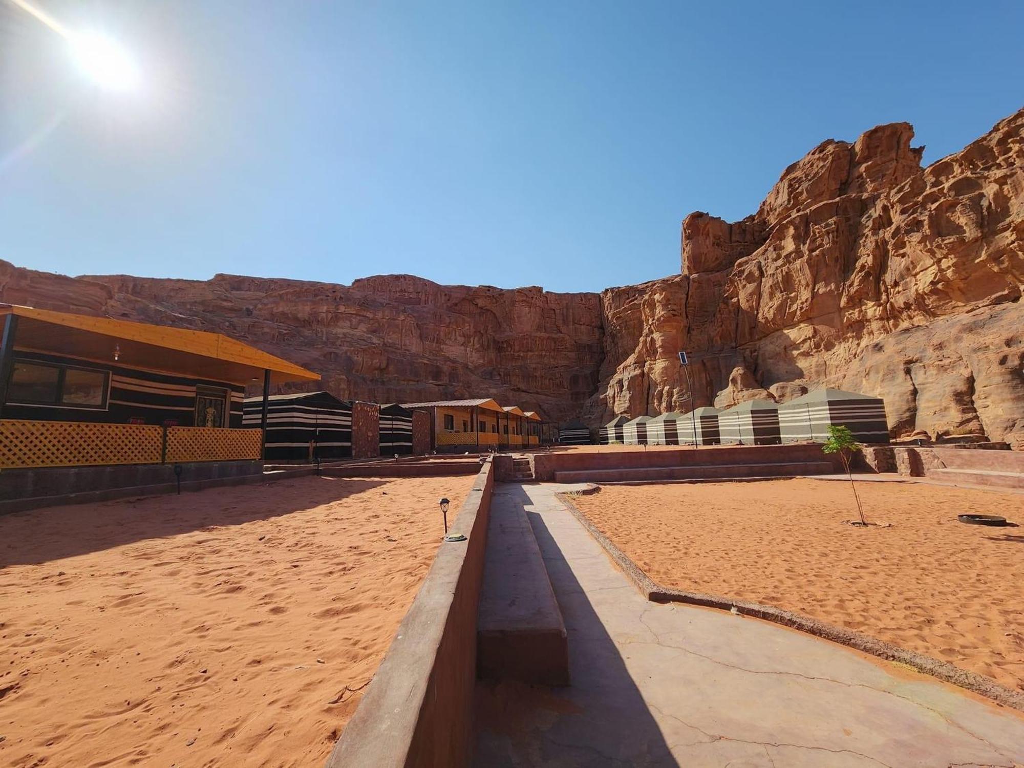 Wadi Rum Quiet Sky Exteriör bild